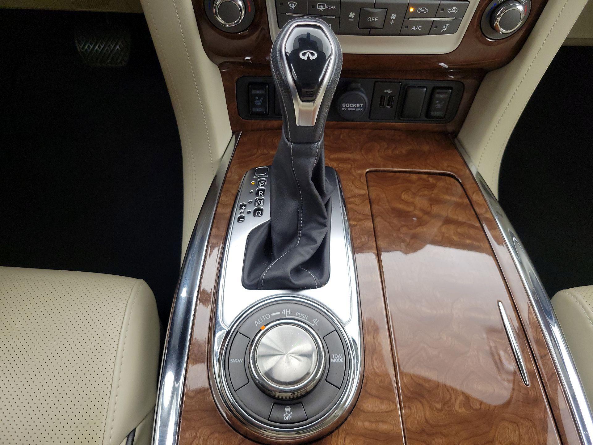 Thumbnail: 2019 INFINITI QX80 - 18
