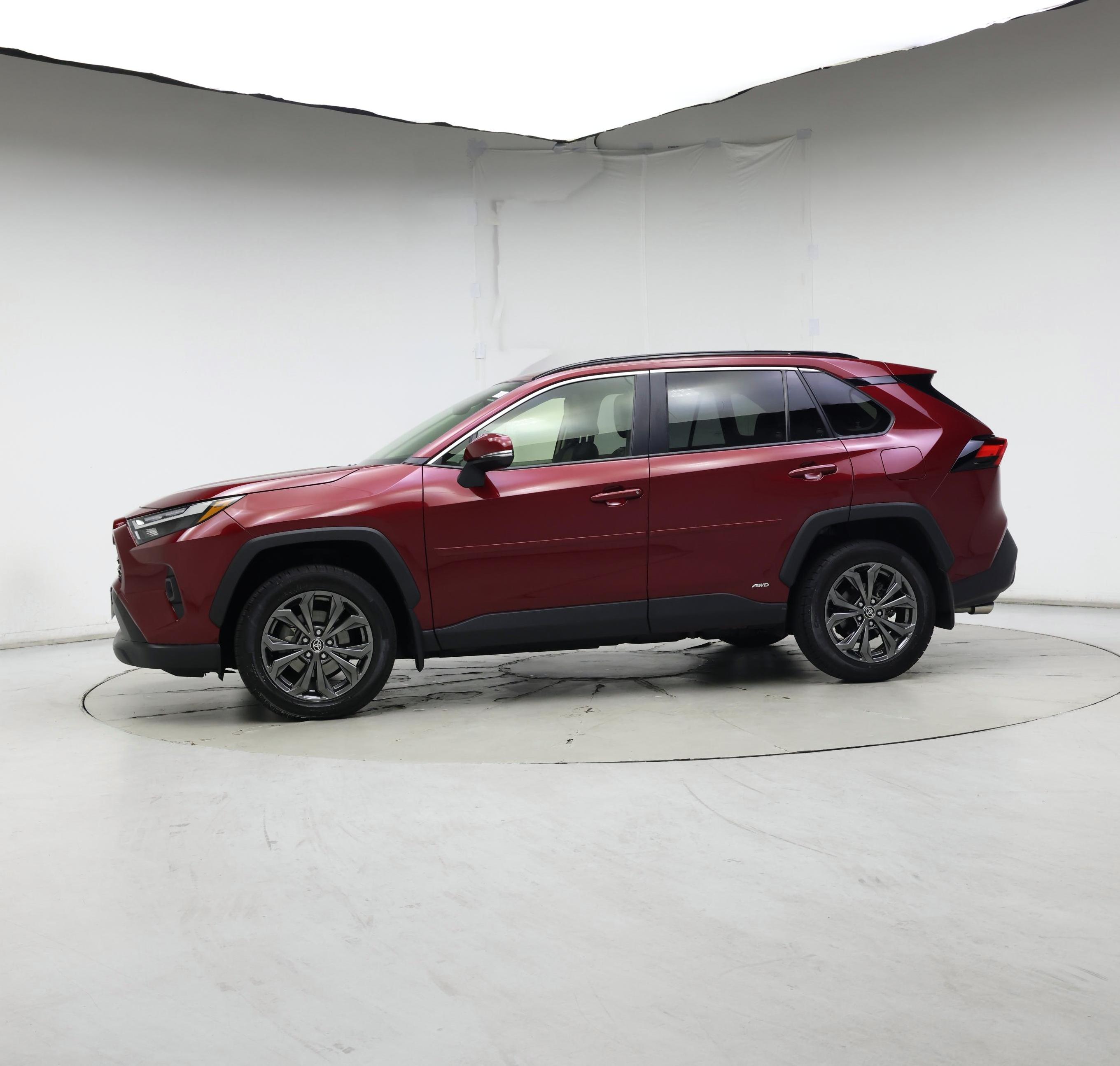 Thumbnail: 2022 Toyota RAV4 - 3