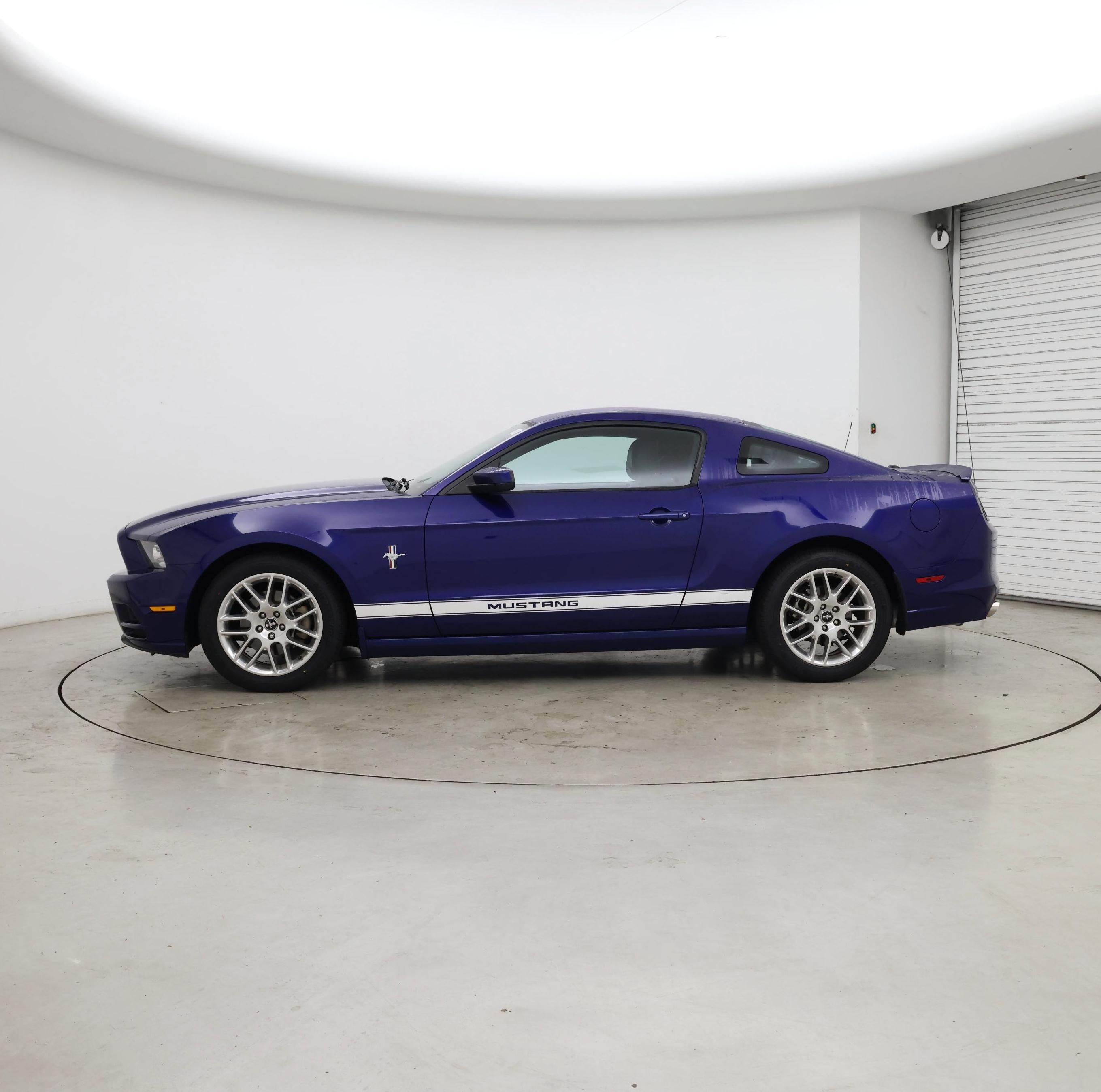 Thumbnail: 2014 Ford Mustang - 3