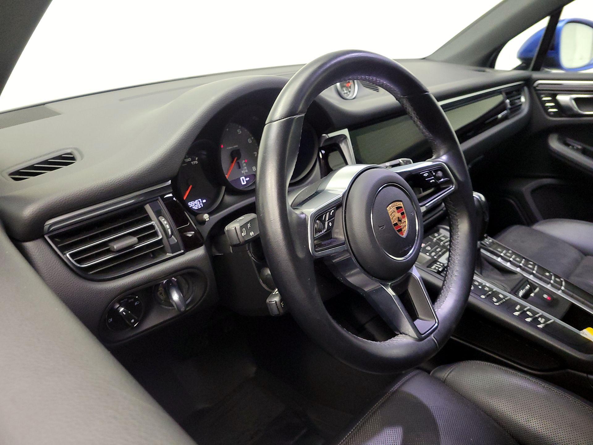 Thumbnail: 2021 Porsche Macan - 9