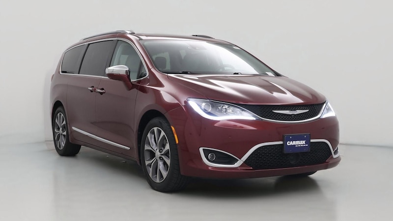 2017 Chrysler Pacifica Limited Hero Image
