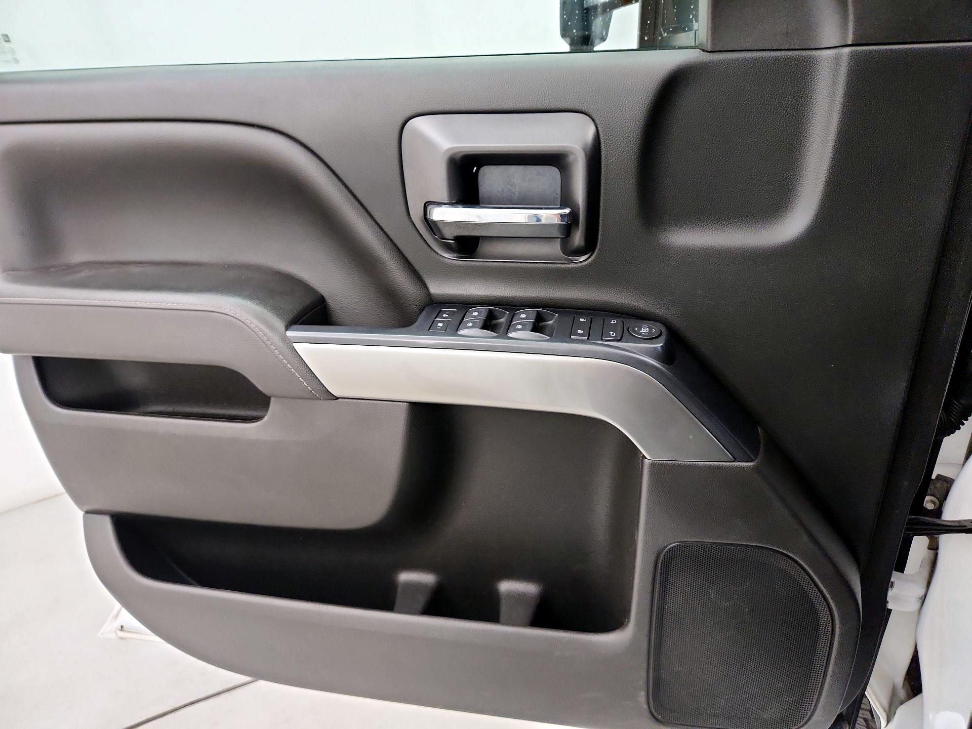 Thumbnail: 2018 Chevrolet Silverado 2500 - 12