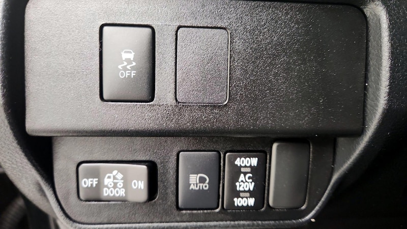 2021 Toyota Tacoma TRD Off-Road 13