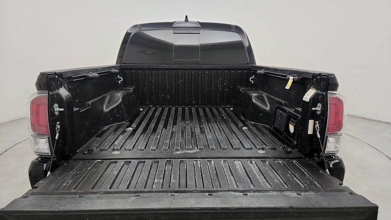 2021 Toyota Tacoma TRD Off-Road 19