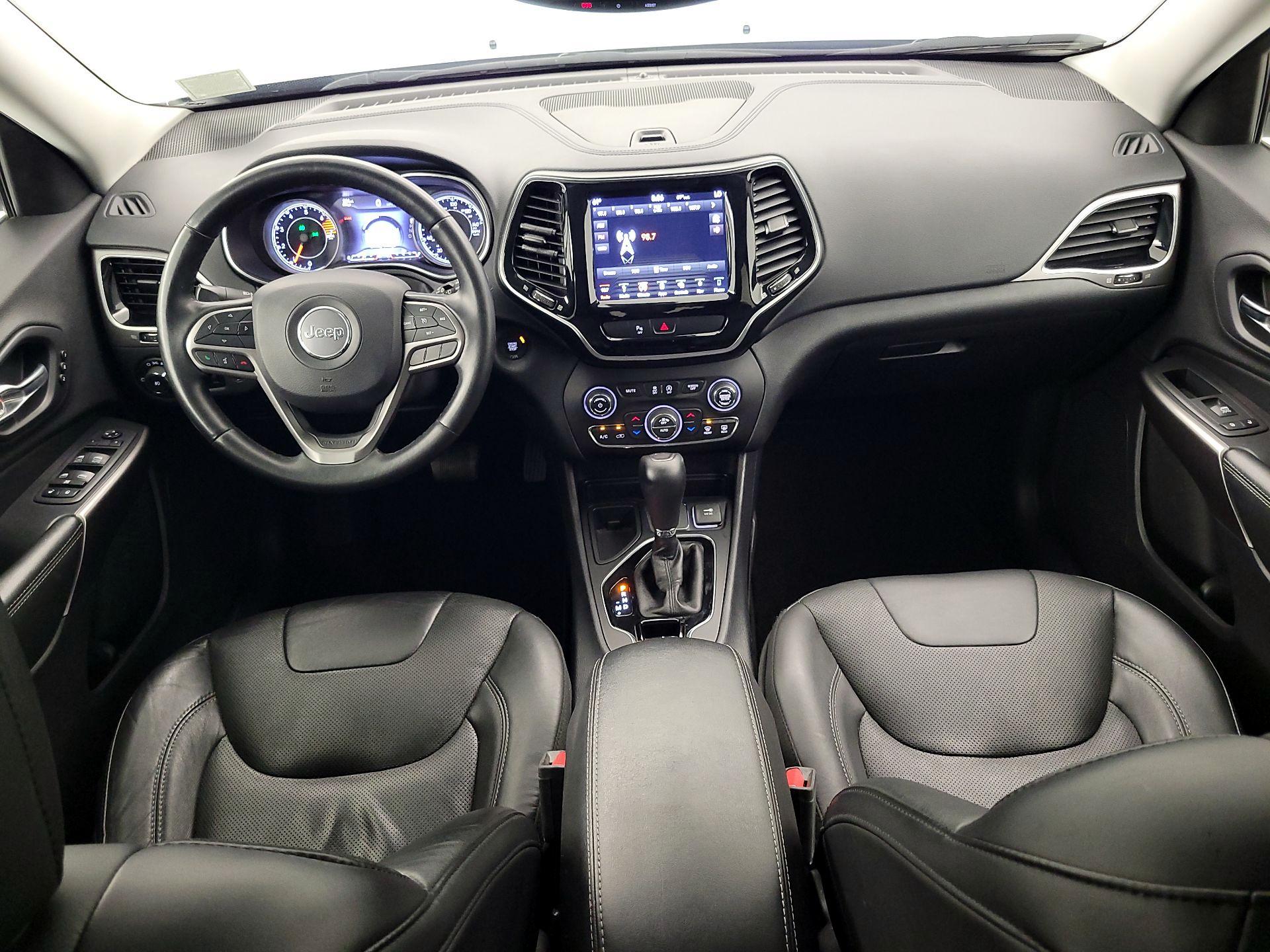 Thumbnail: 2019 Jeep Cherokee - 9
