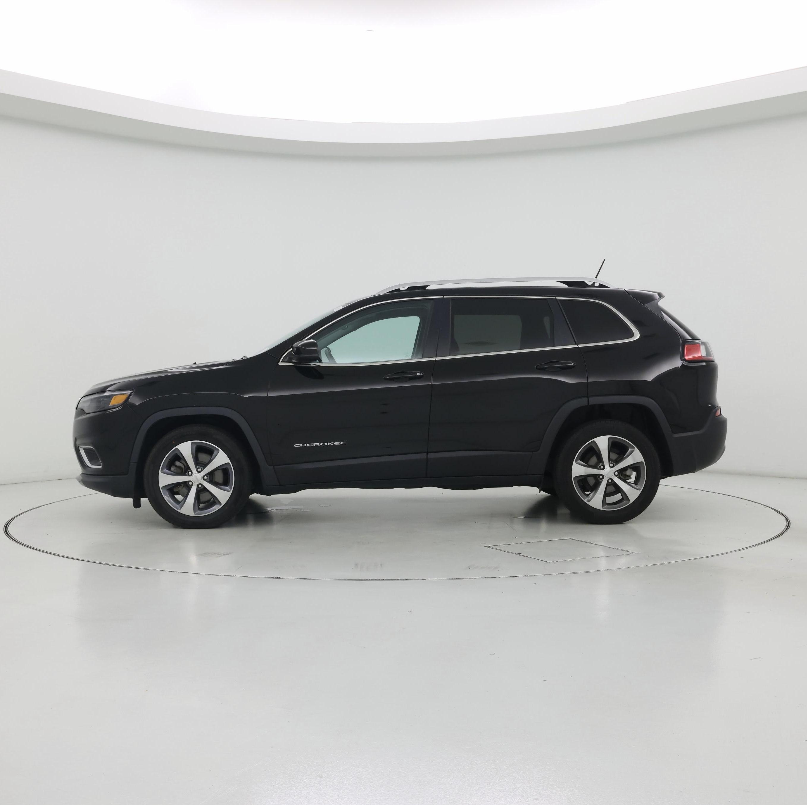 Thumbnail: 2019 Jeep Cherokee - 3