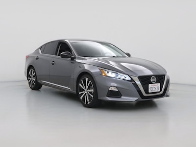 Gray 2022 Nissan Altima SR