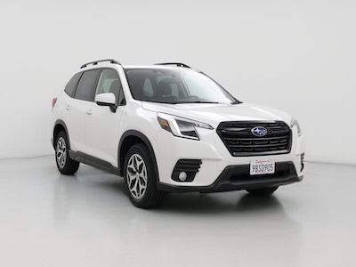 White 2022 Subaru Forester Premium