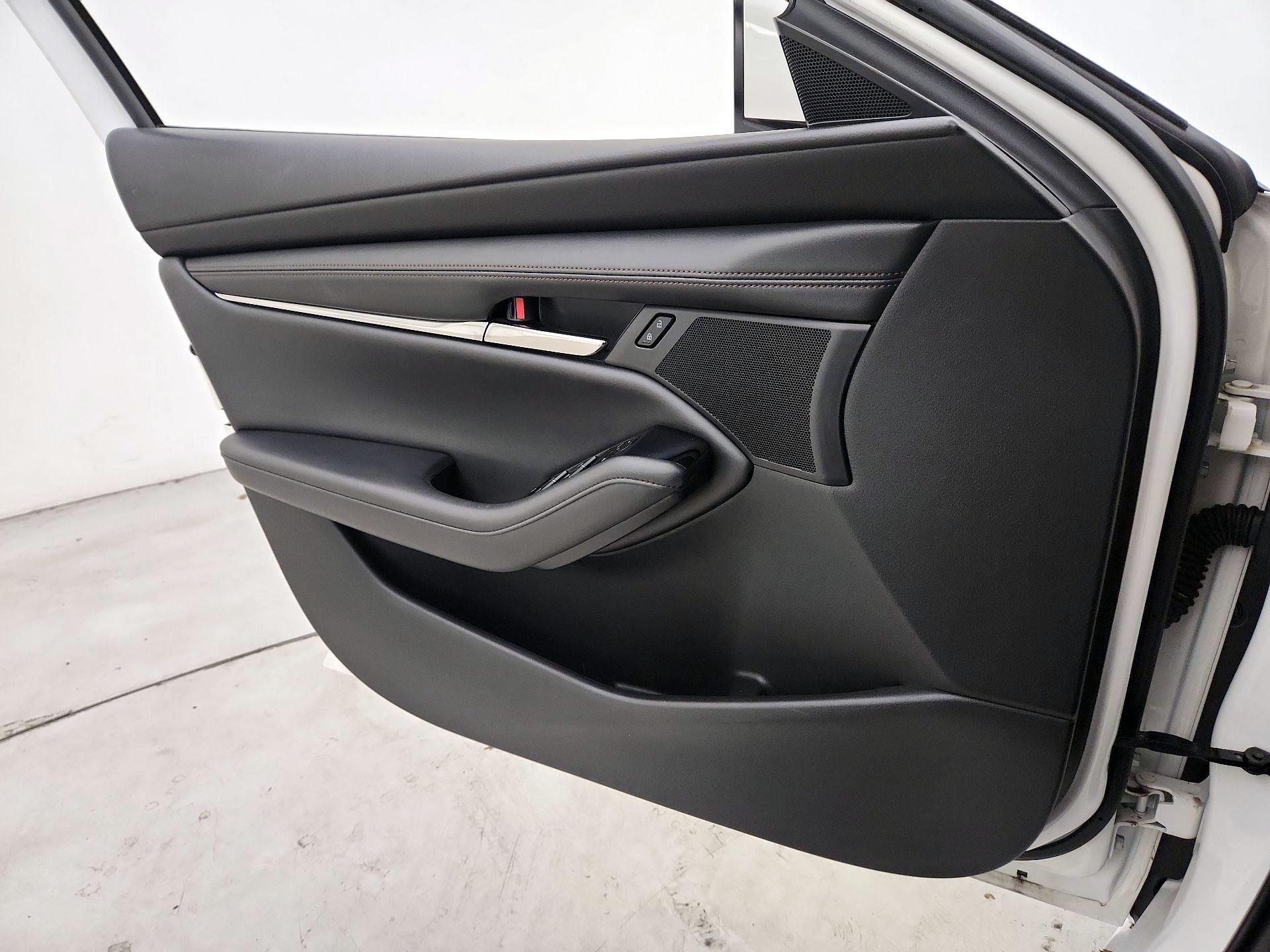 Thumbnail: 2021 Mazda Mazda3 - 12