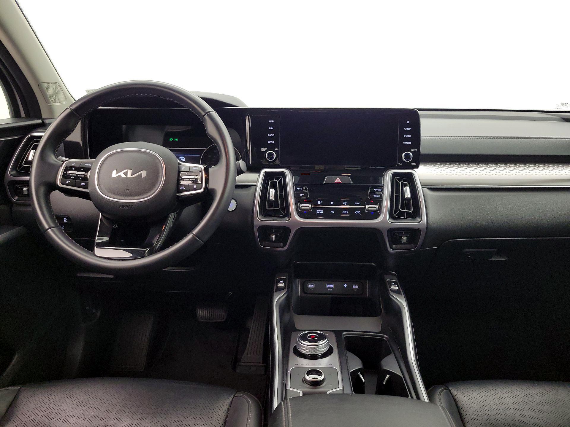 Thumbnail: 2023 Kia Sorento - 9