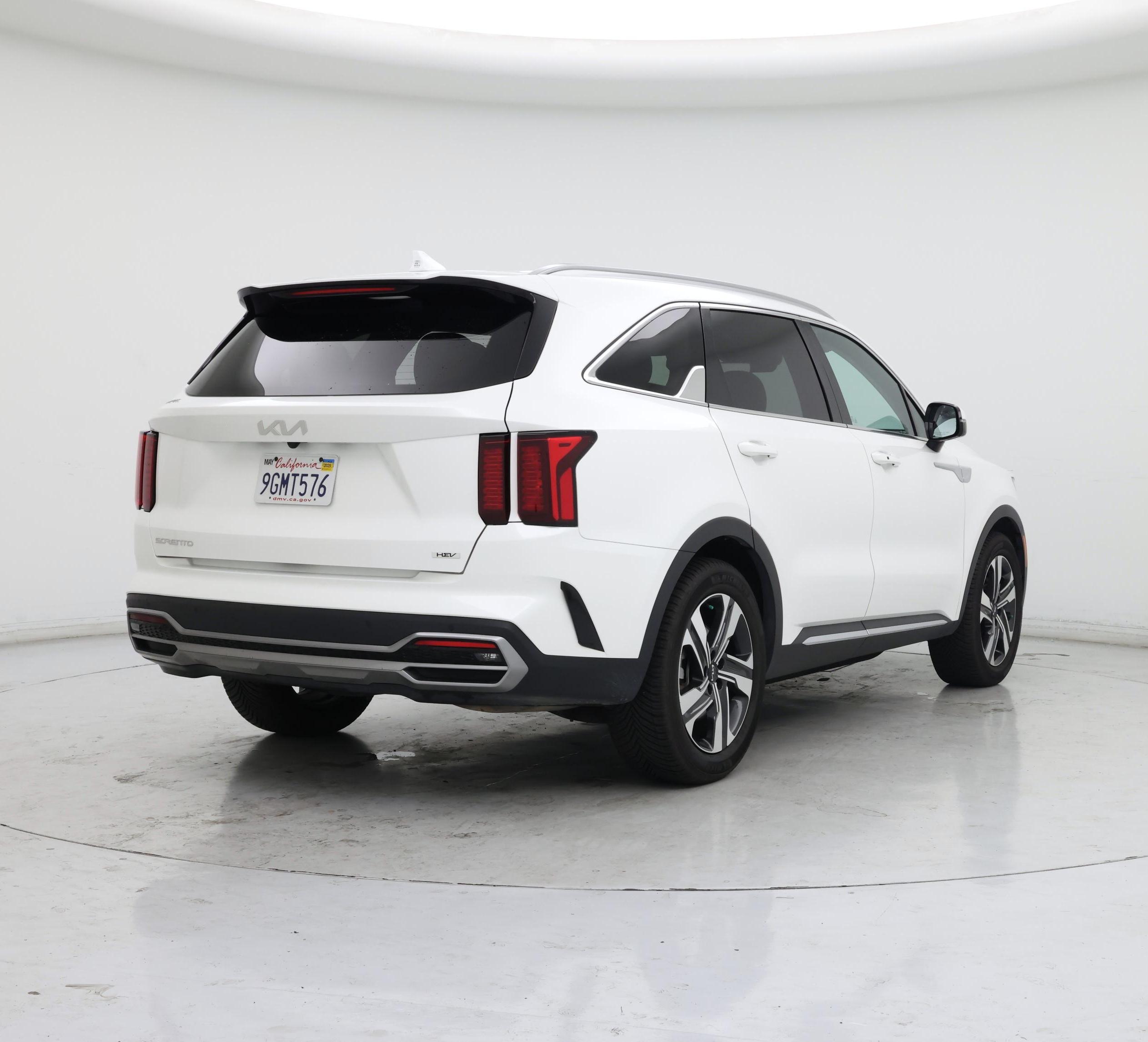 Thumbnail: 2023 Kia Sorento - 8