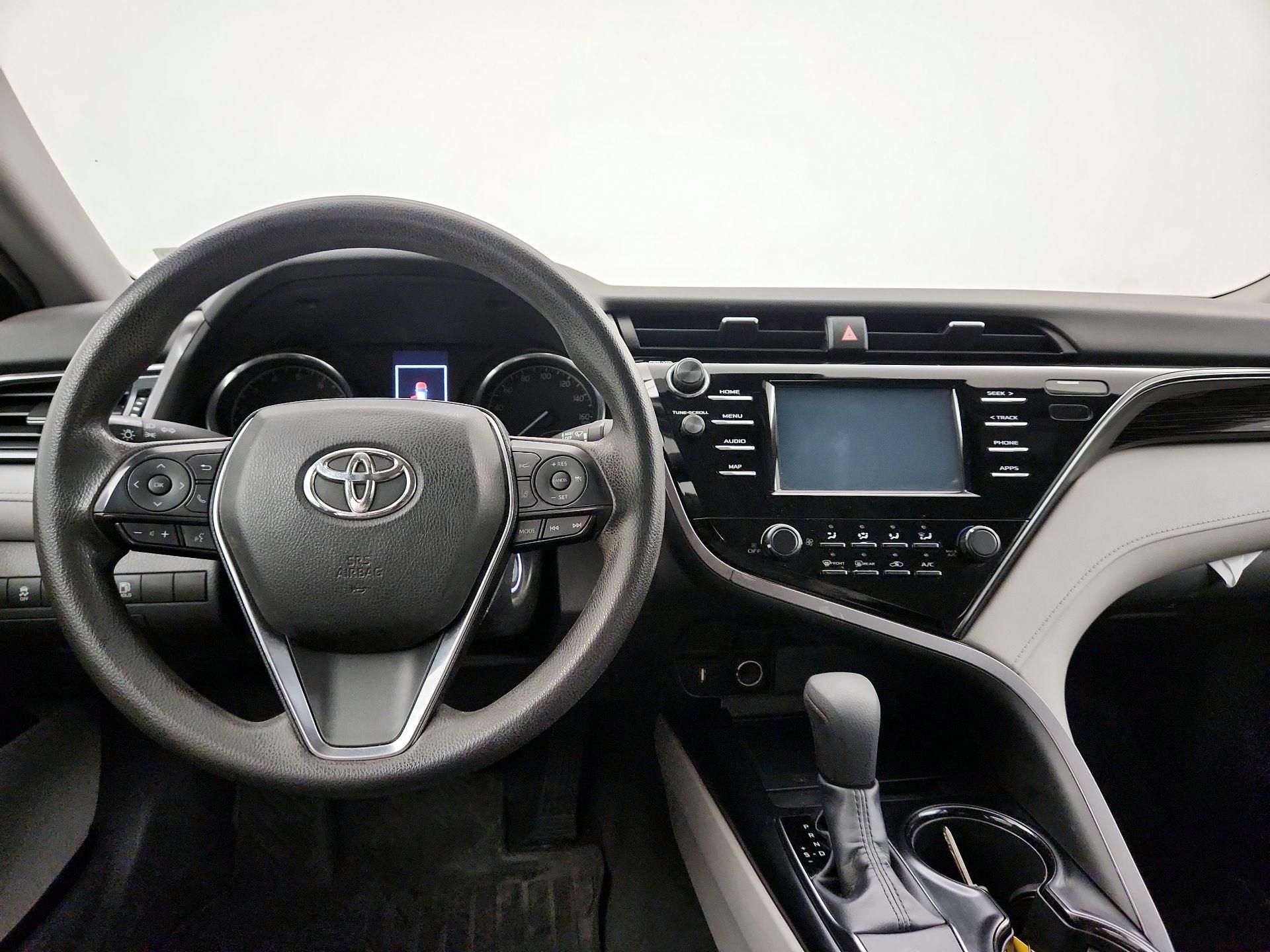 Thumbnail: 2019 Toyota Camry - 9