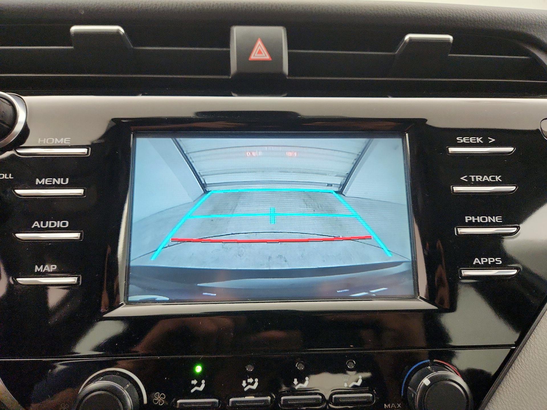 Thumbnail: 2019 Toyota Camry - 14