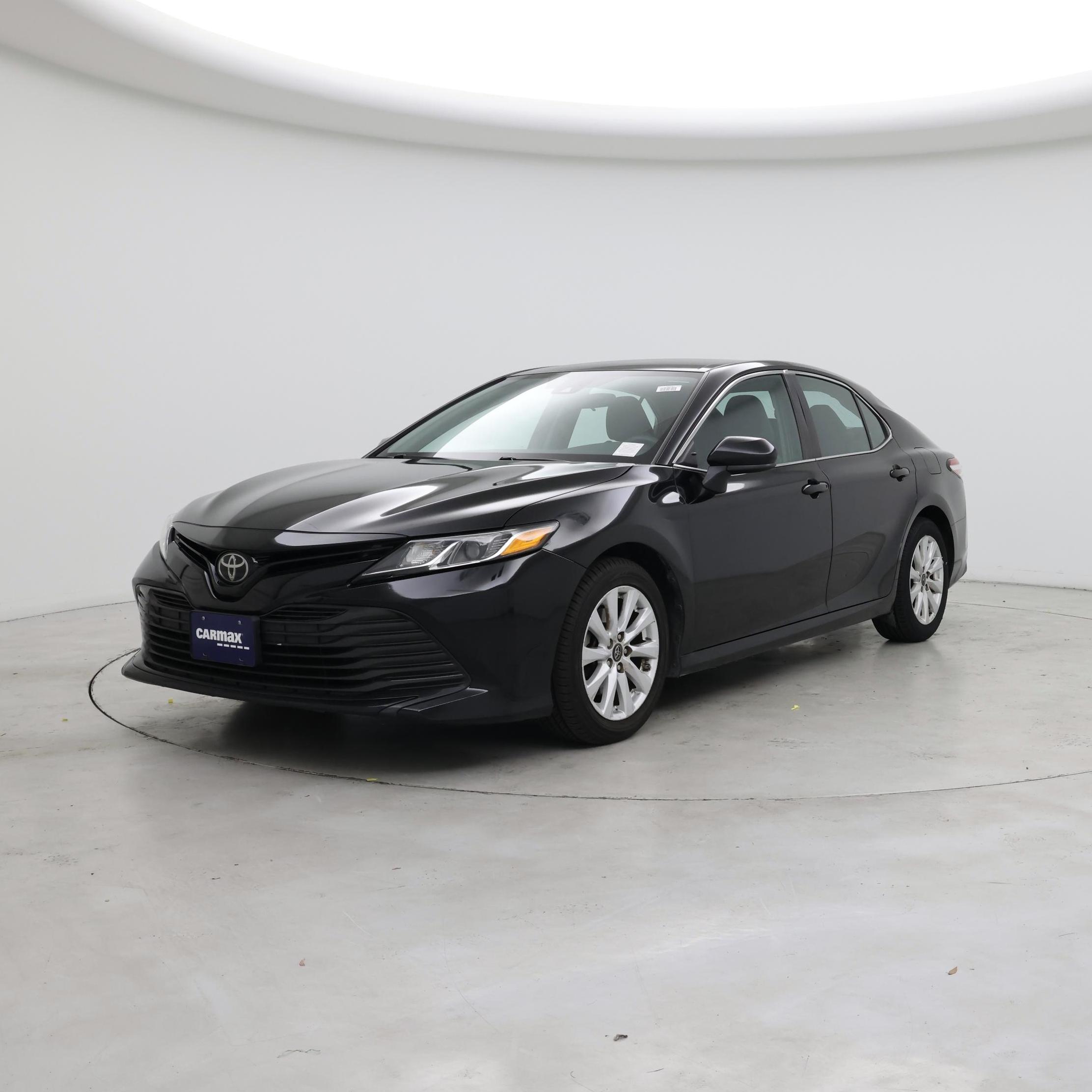 Thumbnail: 2019 Toyota Camry - 4