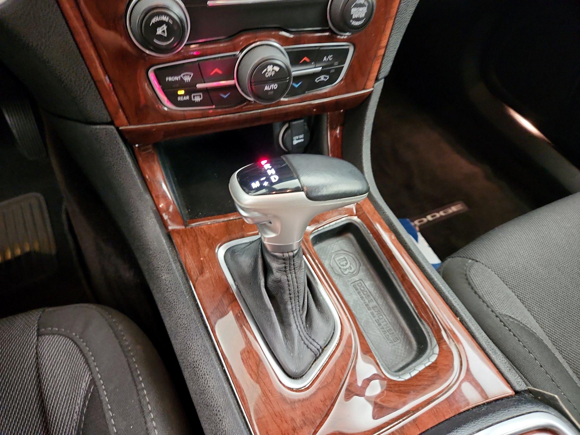 Thumbnail: 2016 Dodge Charger - 17
