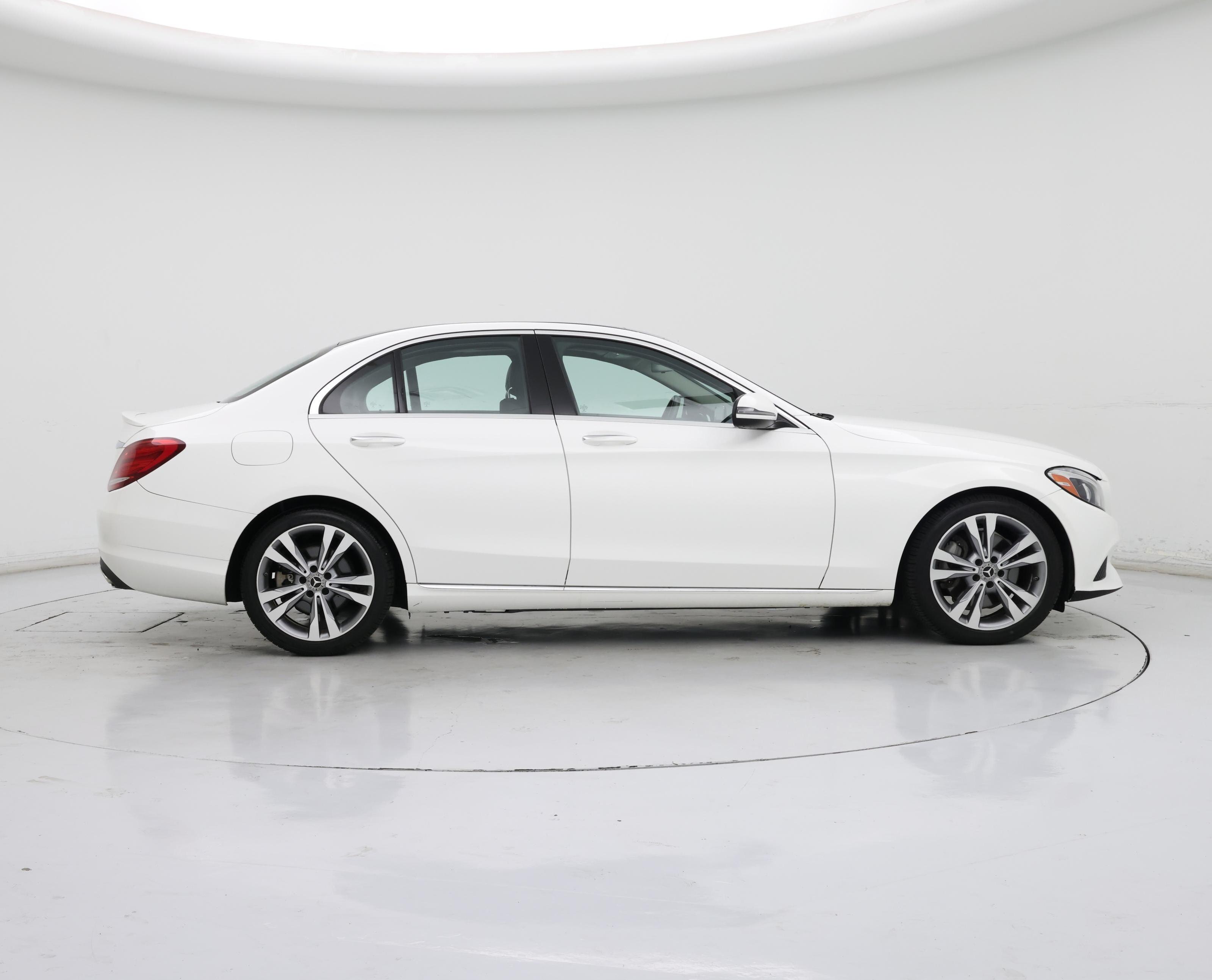 Thumbnail: 2017 Mercedes-Benz C-Class - 7