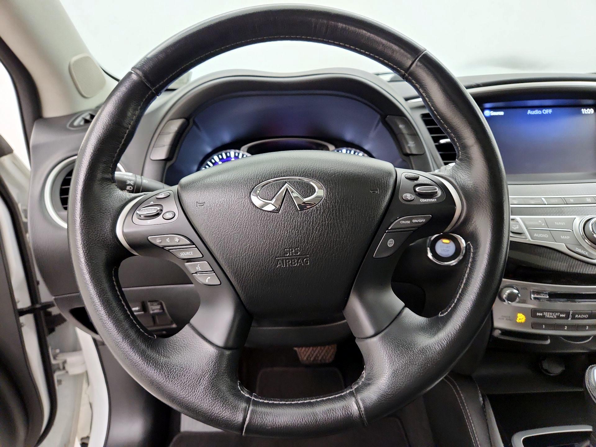 Thumbnail: 2017 INFINITI QX60 - 10