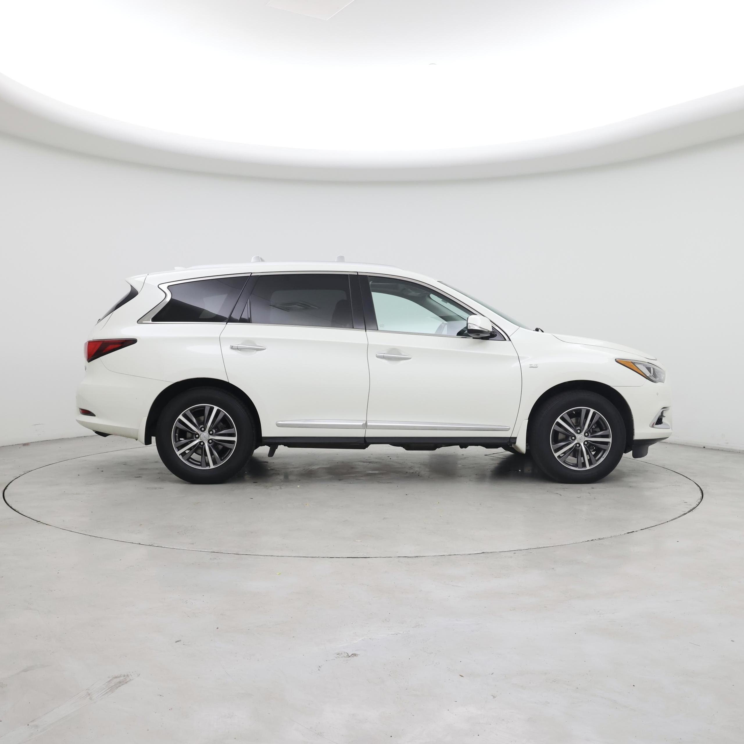 Thumbnail: 2017 INFINITI QX60 - 7