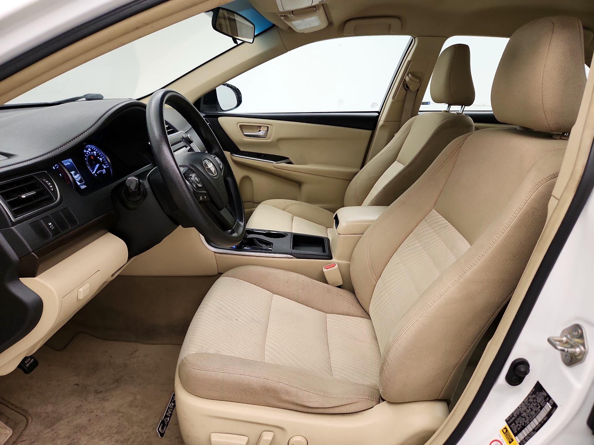 Thumbnail: 2016 Toyota Camry - 11