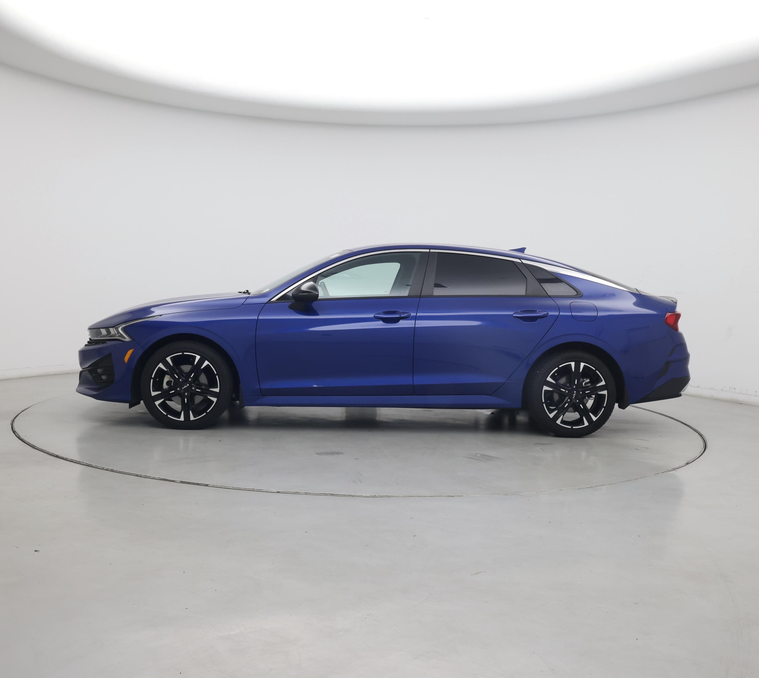 Thumbnail: 2023 Kia K5 - 3