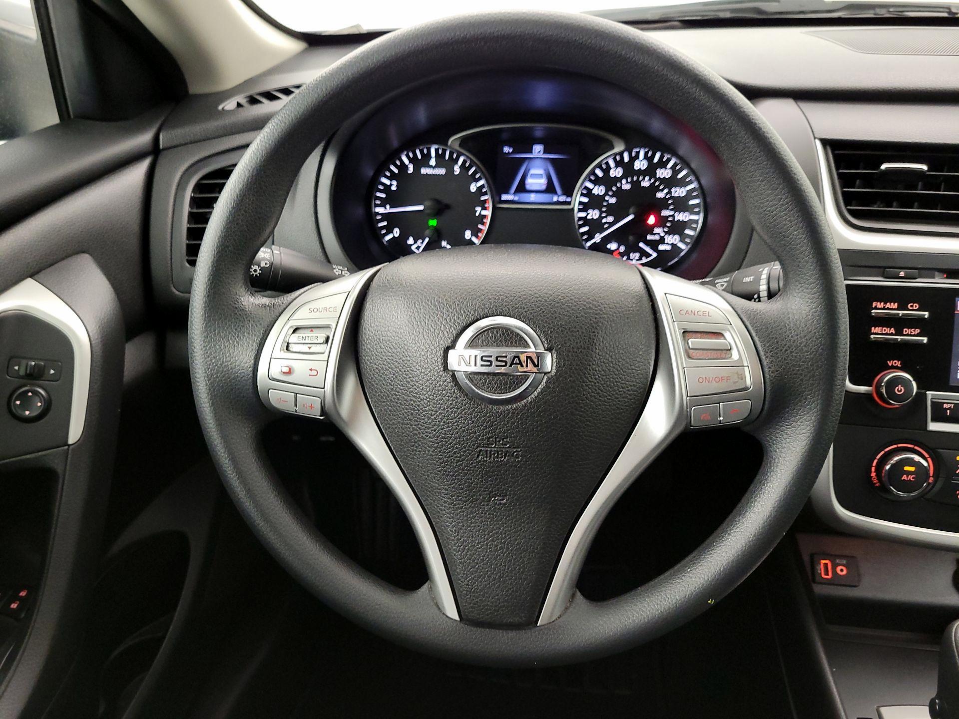 Thumbnail: 2018 Nissan Altima - 10