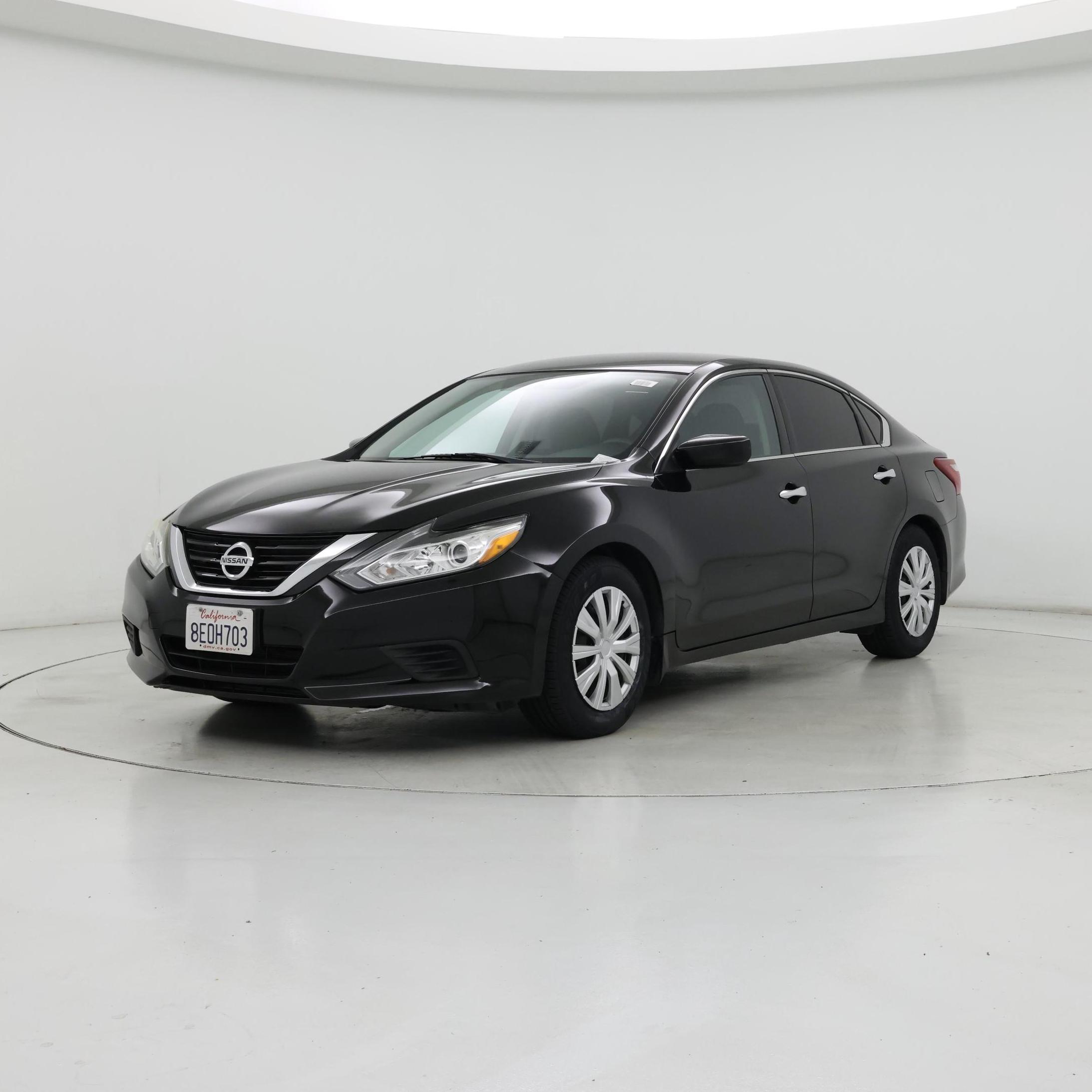Thumbnail: 2018 Nissan Altima - 4