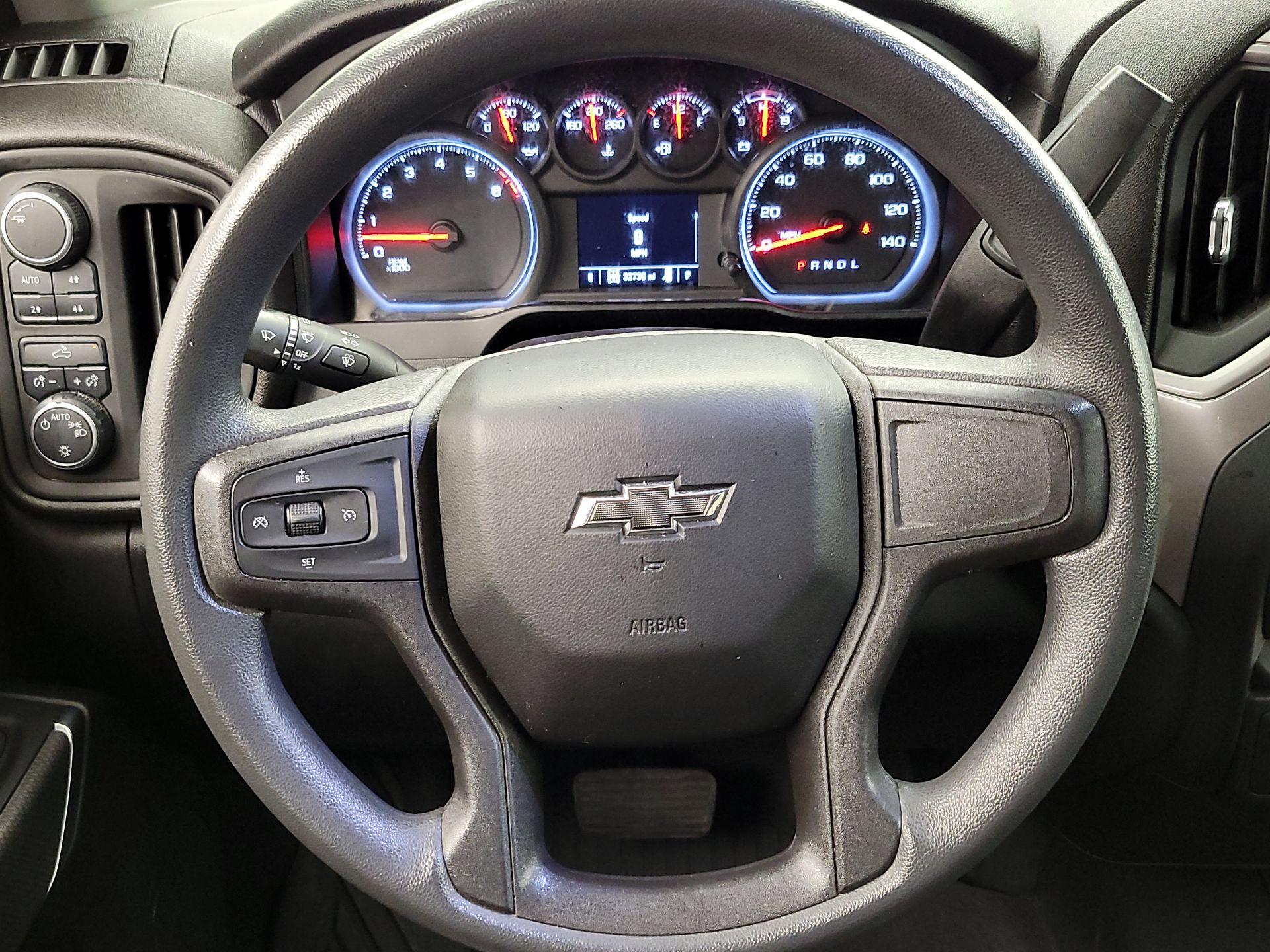 Thumbnail: 2021 Chevrolet Silverado 1500 - 10