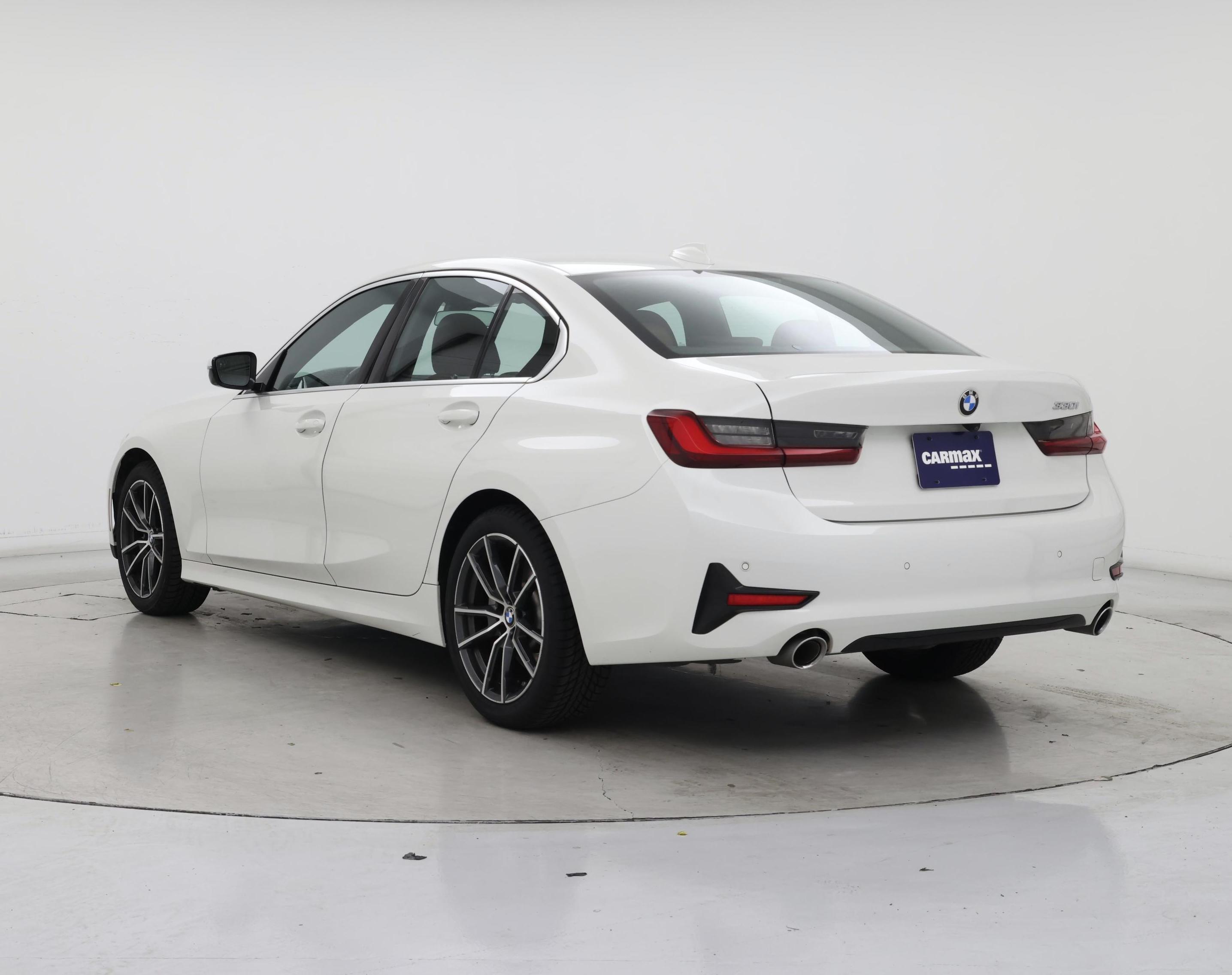 Thumbnail: 2022 BMW 3 Series - 2