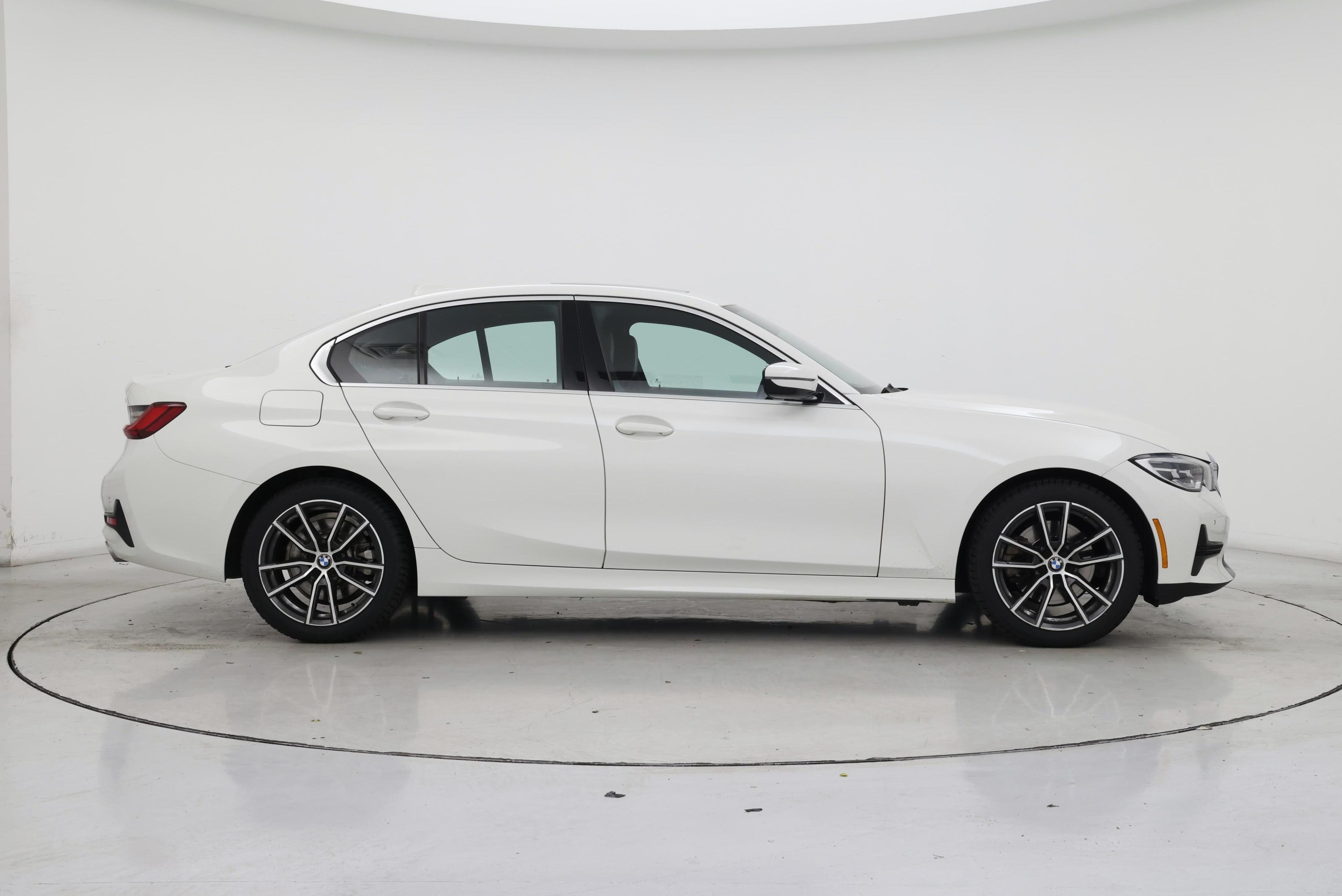Thumbnail: 2022 BMW 3 Series - 7