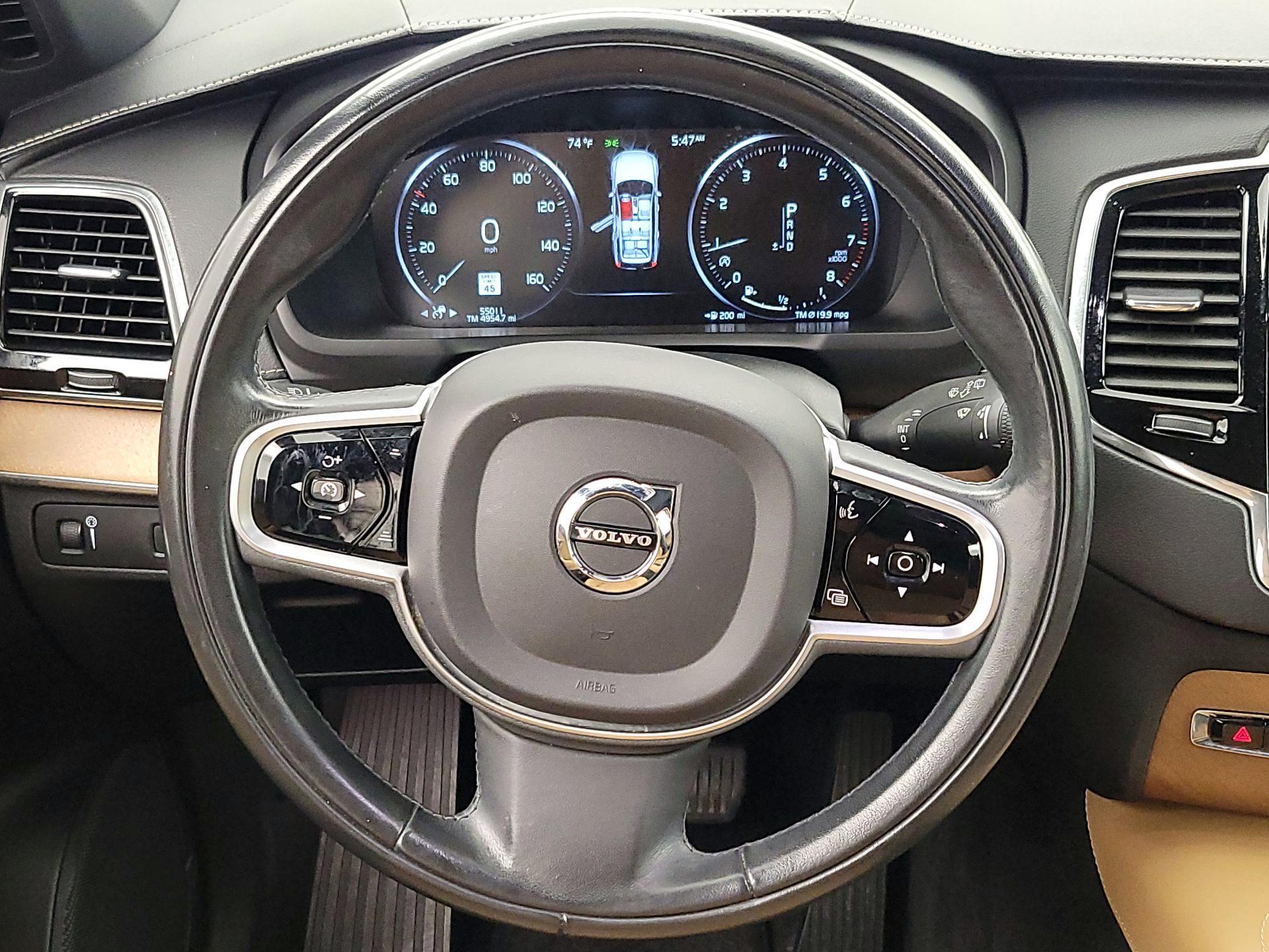 Thumbnail: 2019 Volvo XC90 - 10