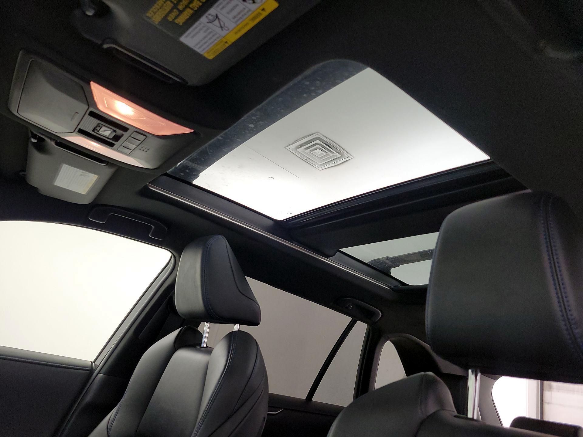 Thumbnail: 2020 Toyota RAV4 - 20