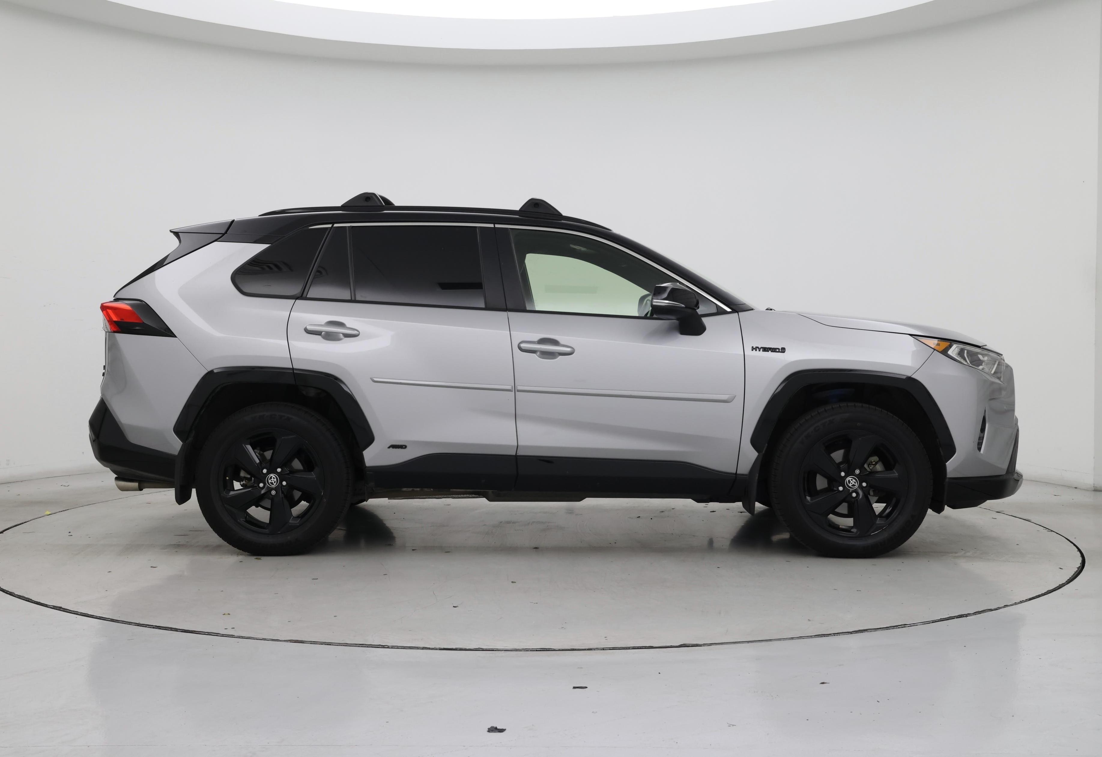 Thumbnail: 2020 Toyota RAV4 - 7
