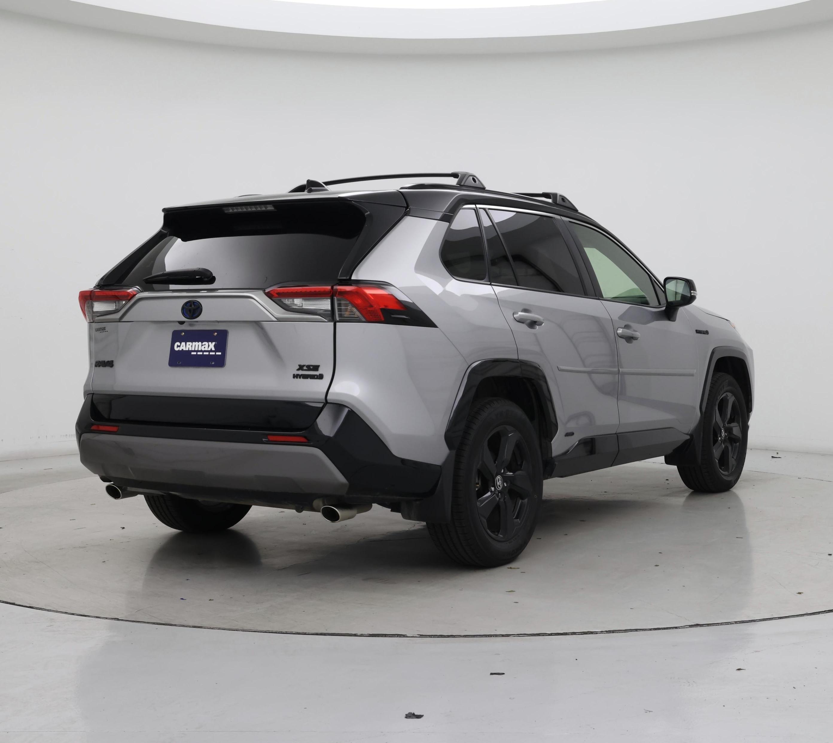 Thumbnail: 2020 Toyota RAV4 - 8