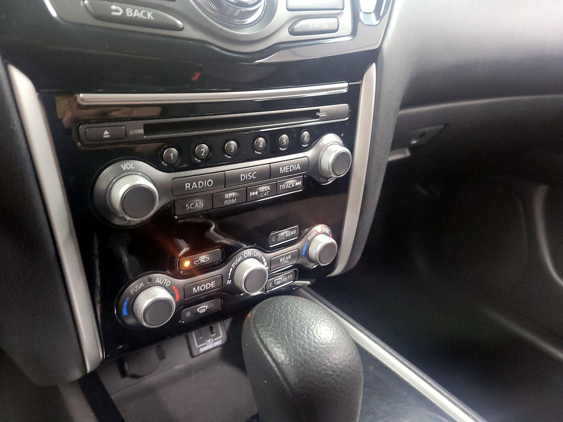 Thumbnail: 2020 Nissan Pathfinder - 15