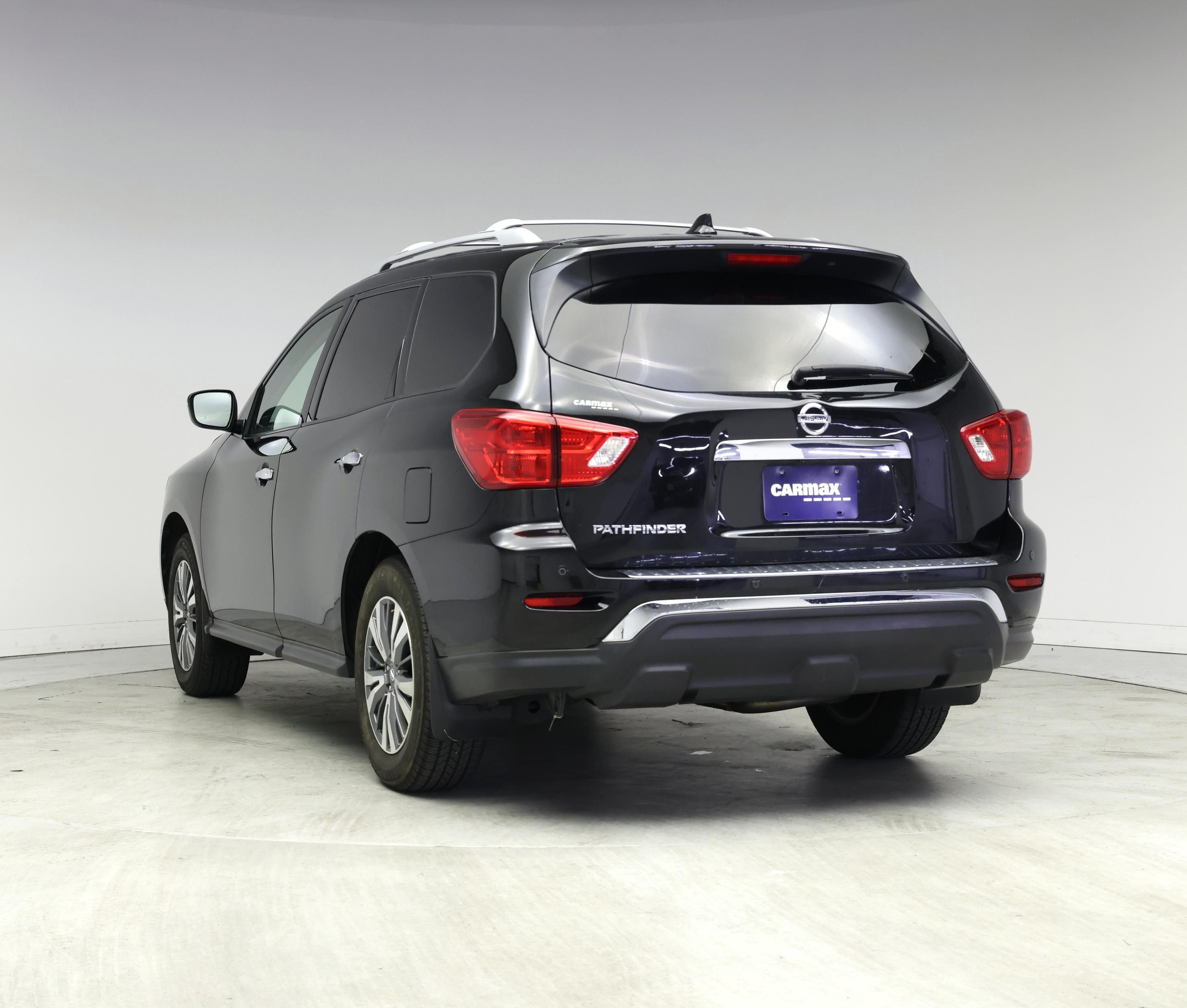 Thumbnail: 2020 Nissan Pathfinder - 2