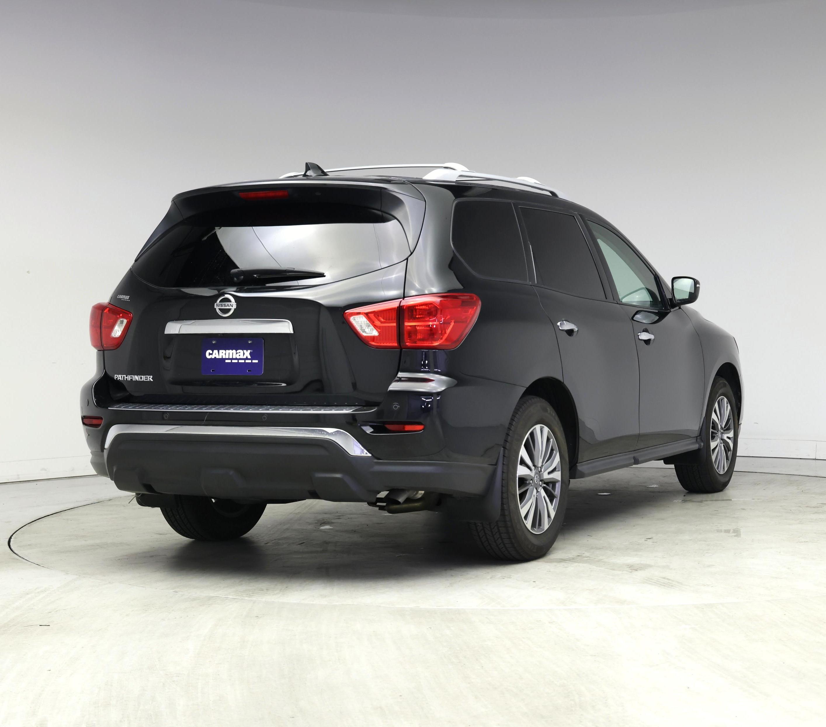 Thumbnail: 2020 Nissan Pathfinder - 8