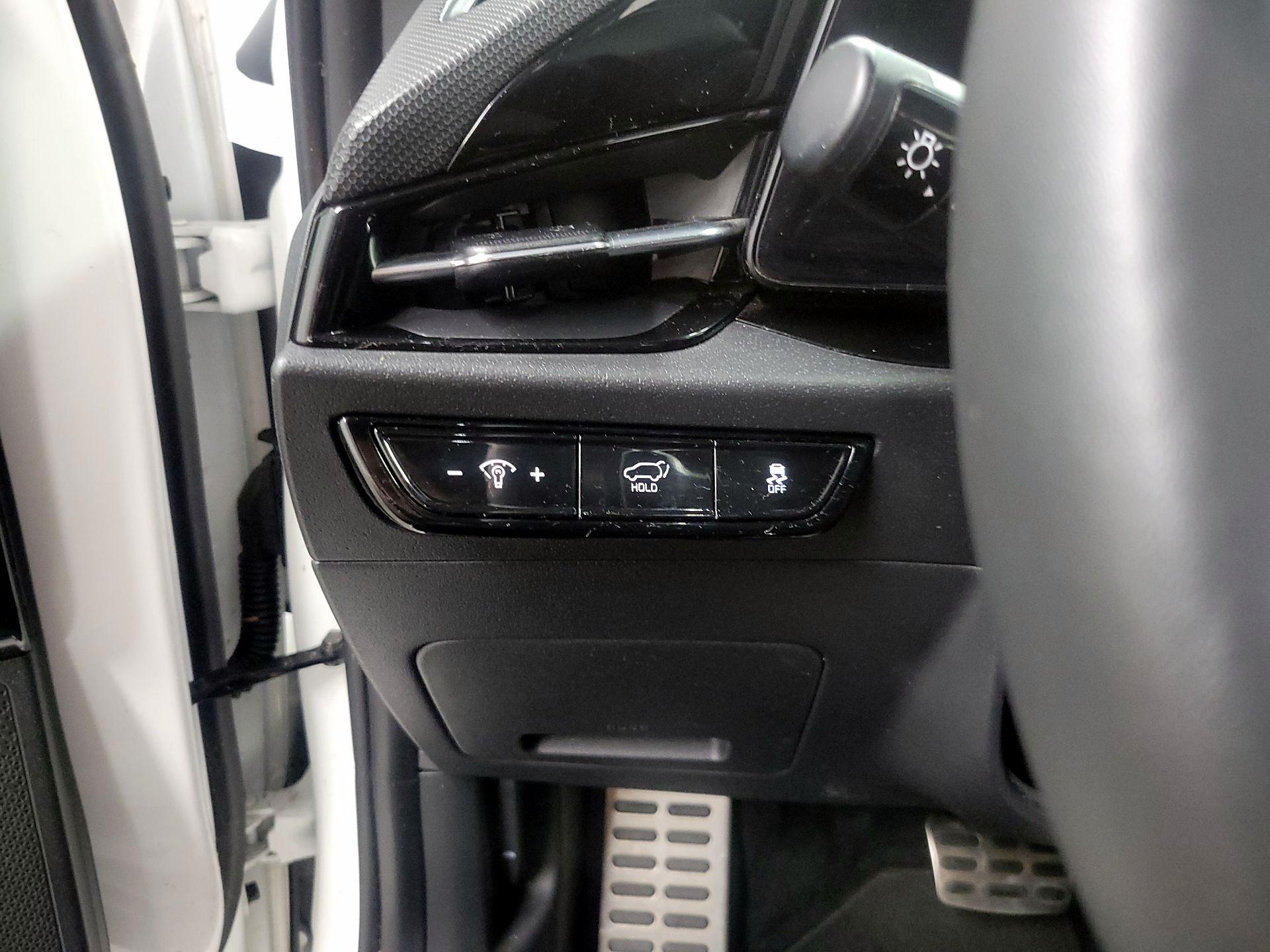 Thumbnail: 2023 Kia Niro - 13