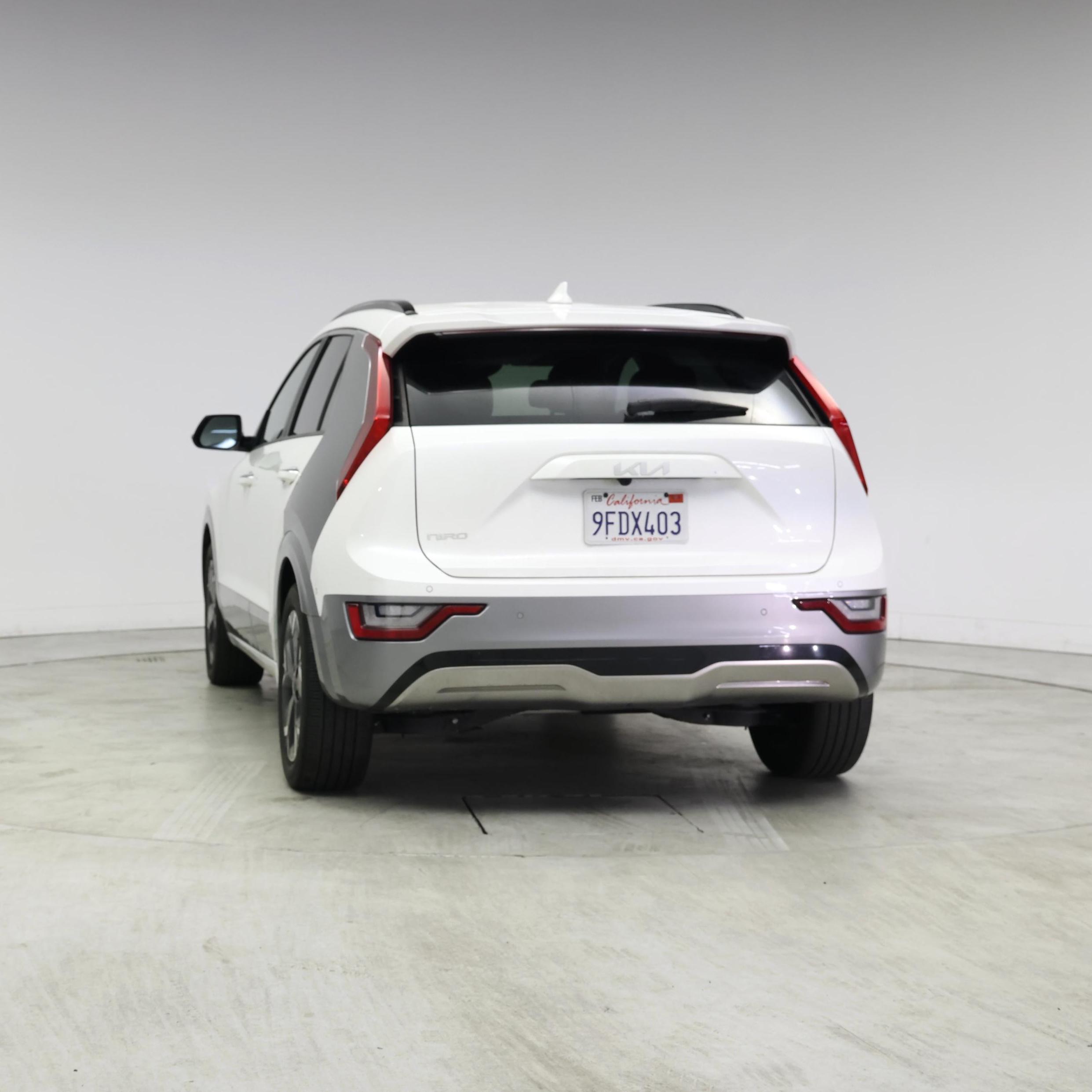 Thumbnail: 2023 Kia Niro - 6