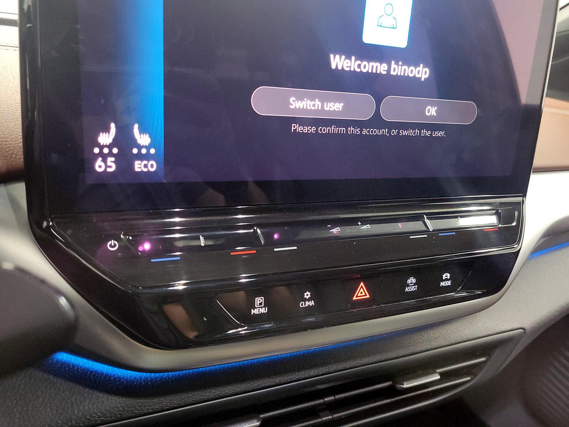 Thumbnail: 2021 Volkswagen ID.4 - 16