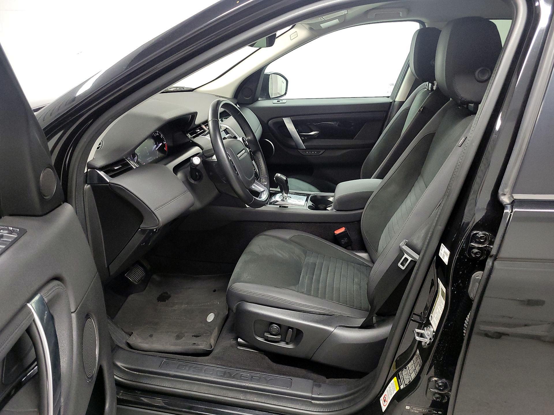 Thumbnail: 2020 Land Rover Discovery Sport - 11