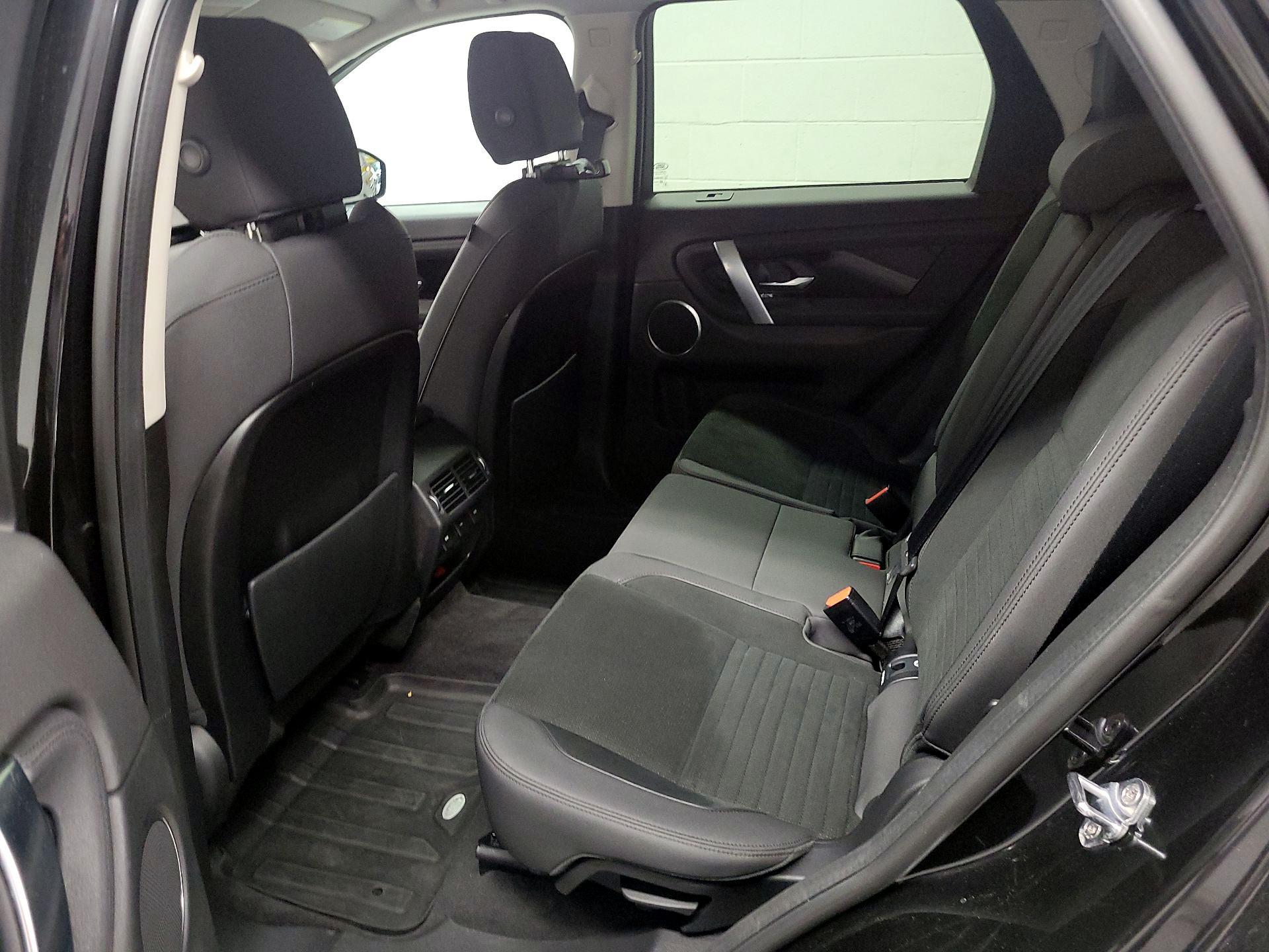 Thumbnail: 2020 Land Rover Discovery Sport - 19