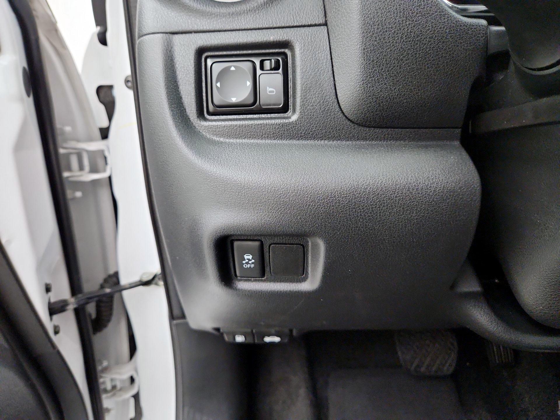 Thumbnail: 2018 Nissan Versa - 13