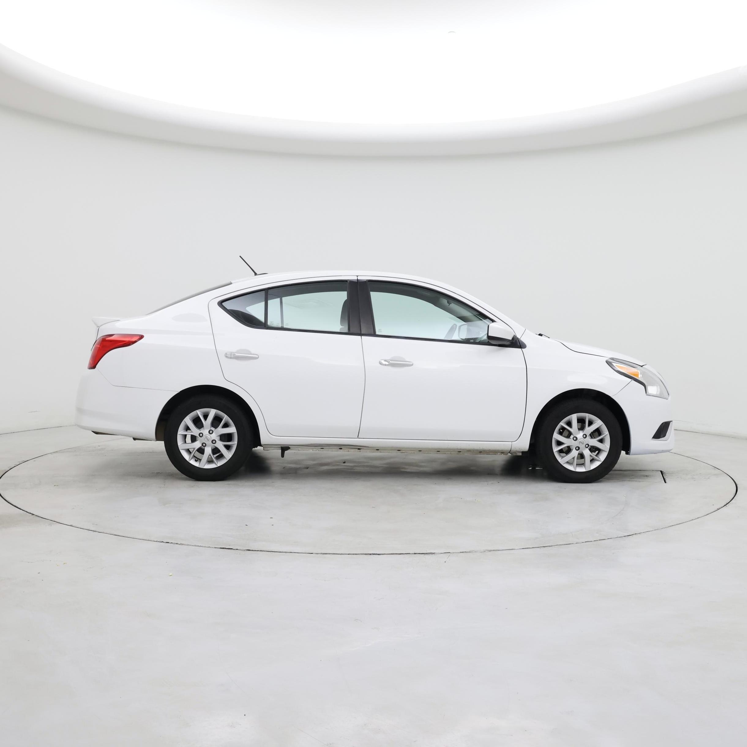 Thumbnail: 2018 Nissan Versa - 7
