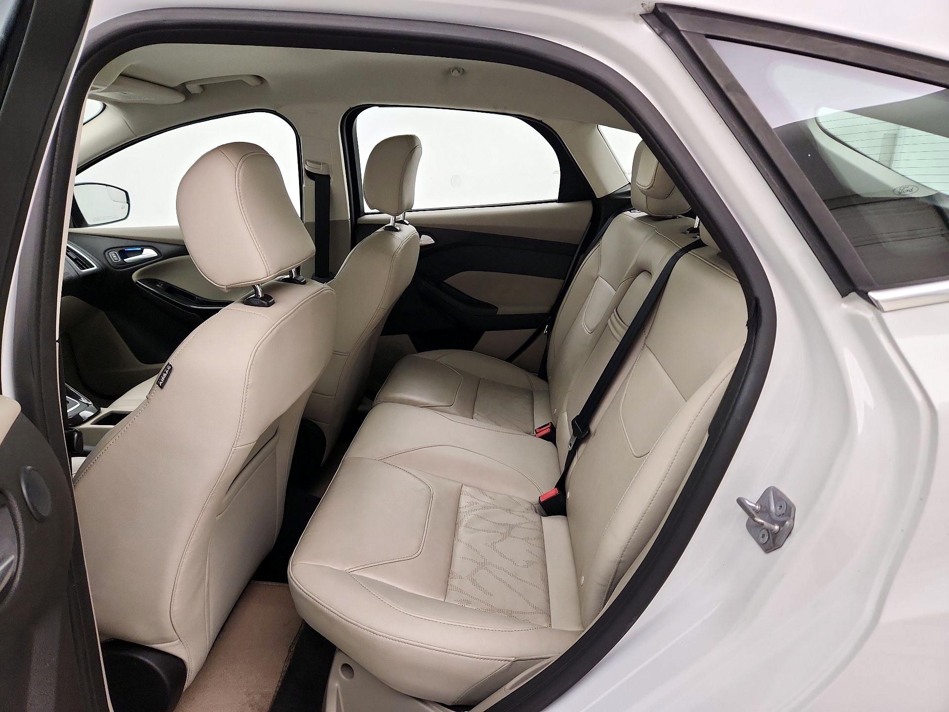 Thumbnail: 2016 Ford Focus - 20