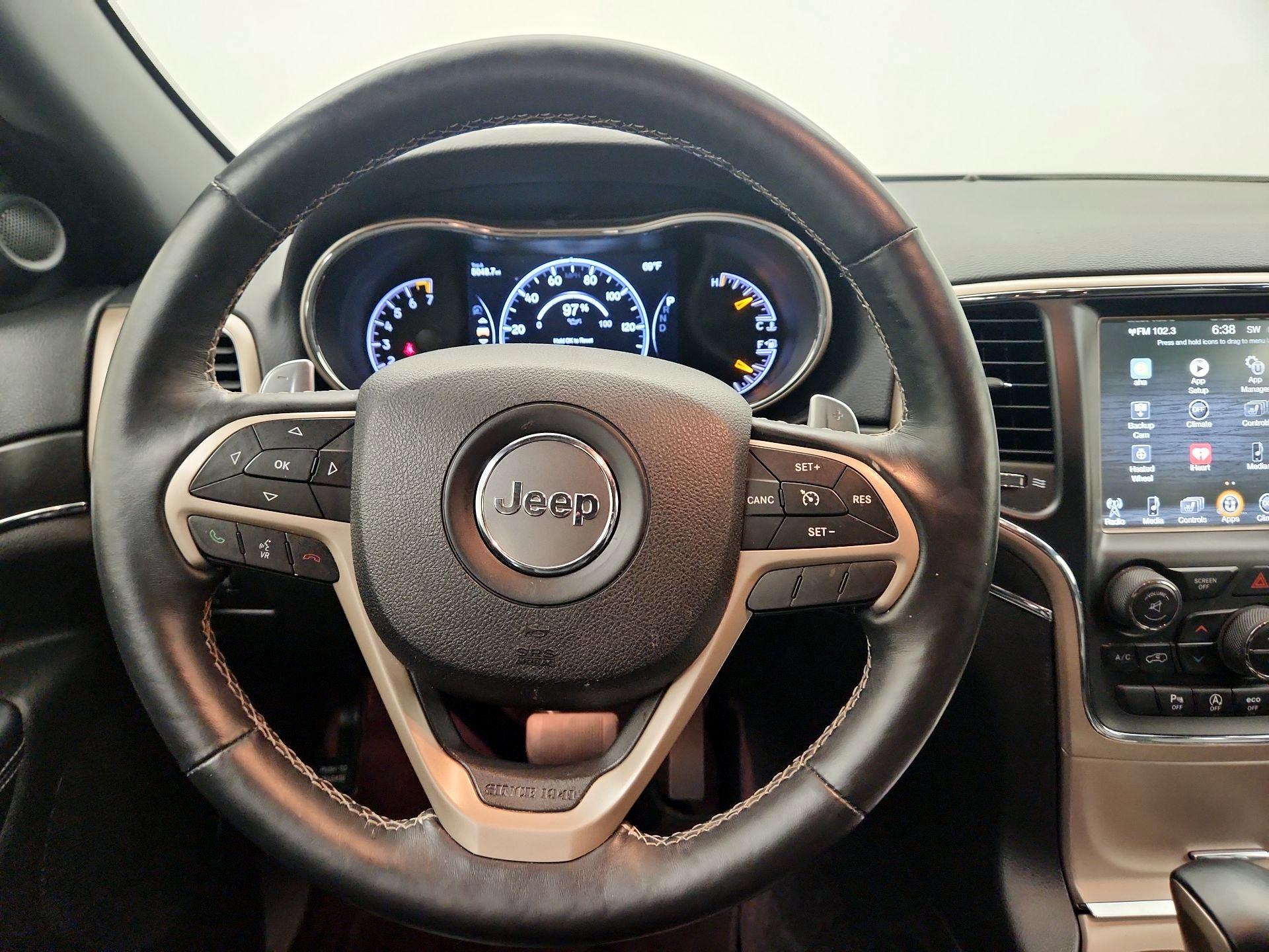 Thumbnail: 2017 Jeep Grand Cherokee - 10
