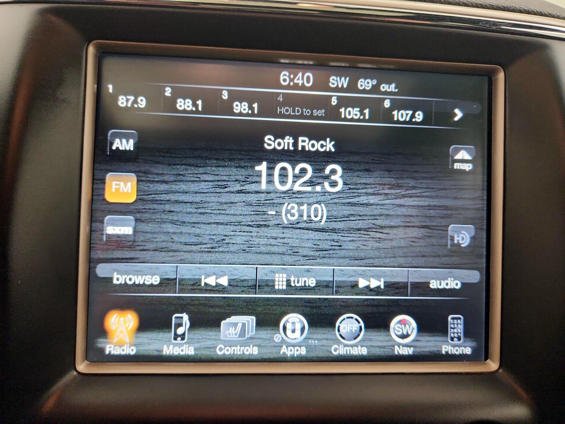 Thumbnail: 2017 Jeep Grand Cherokee - 15