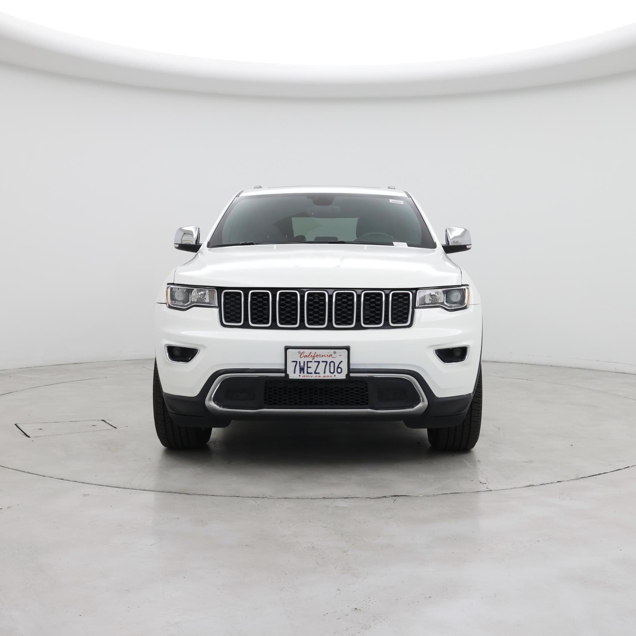 Thumbnail: 2017 Jeep Grand Cherokee - 5