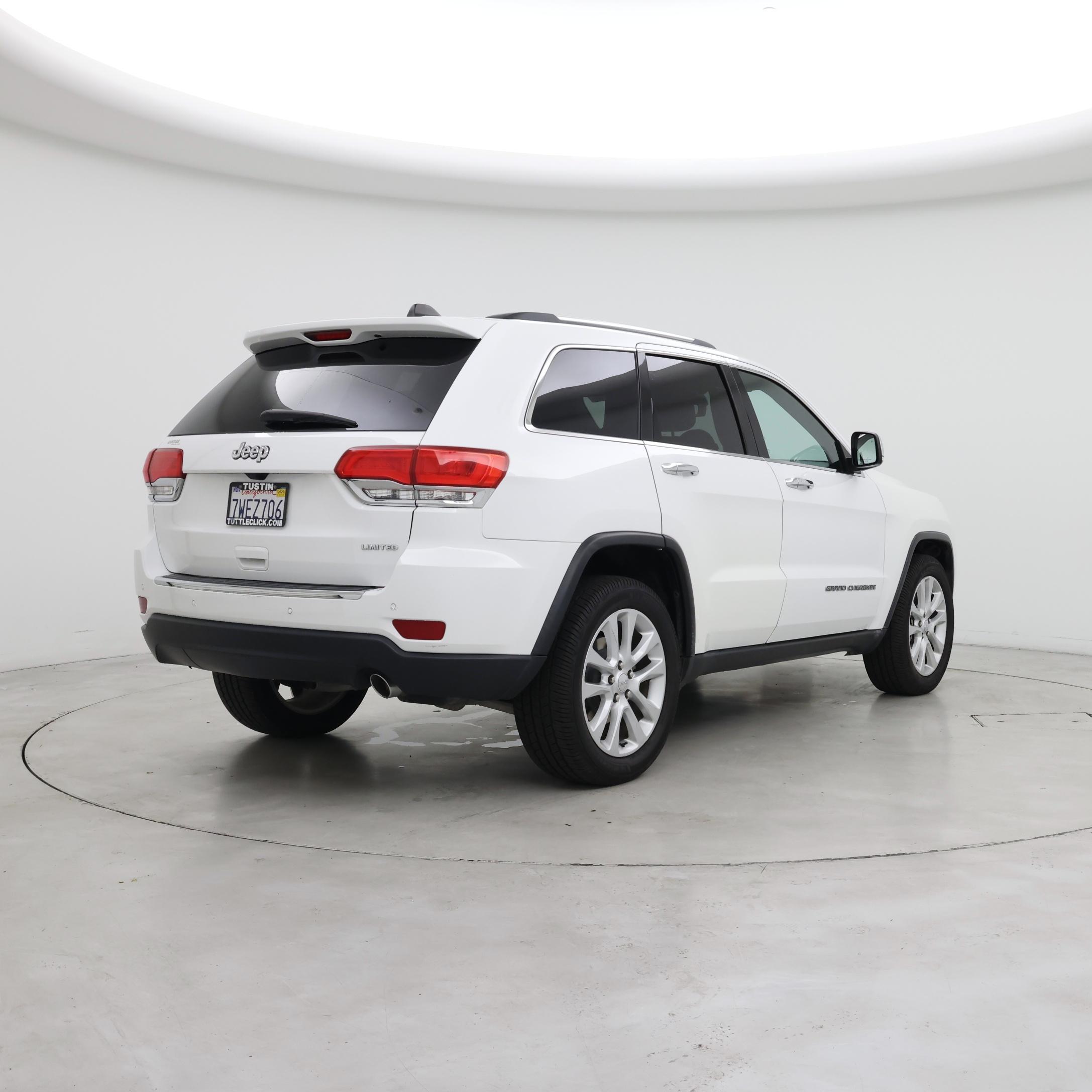 Thumbnail: 2017 Jeep Grand Cherokee - 8