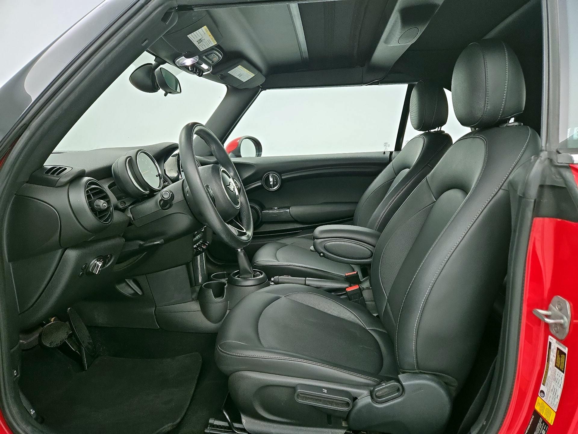 Thumbnail: 2019 MINI Cooper - 11