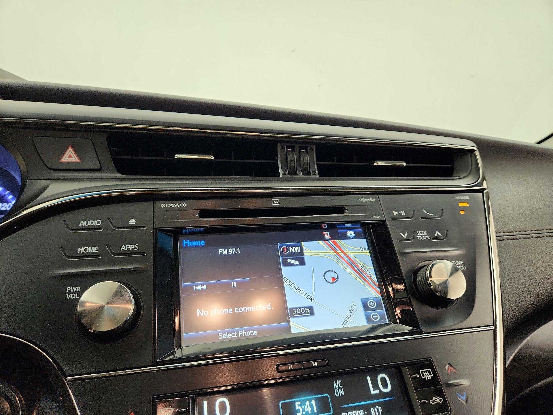 Thumbnail: 2016 Toyota Avalon - 16